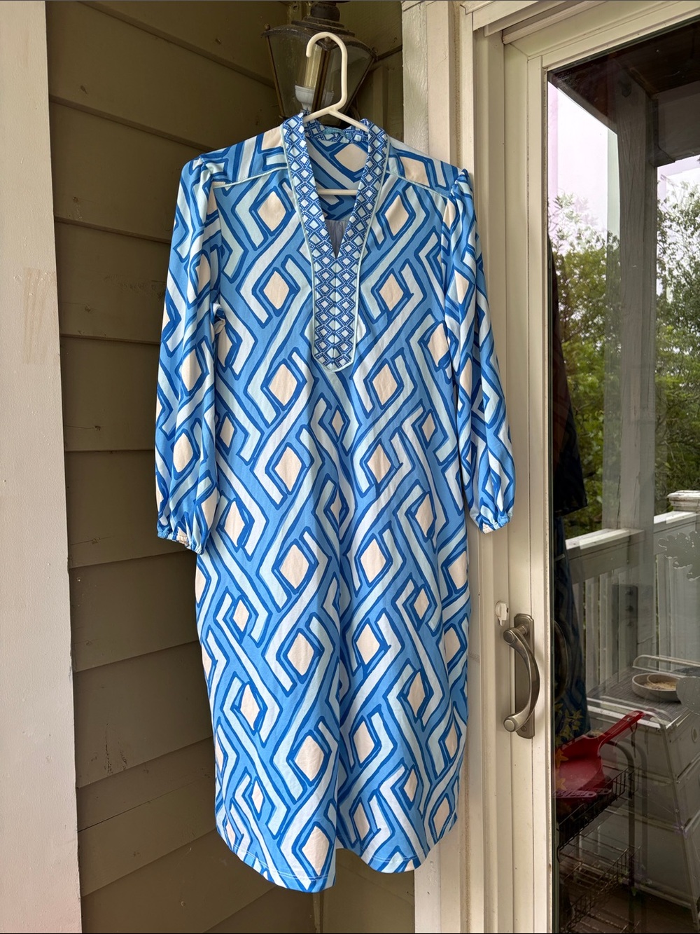 J. McLaughlin Blue and White Geometric Midi Dress. Excellent Condition. Sz S